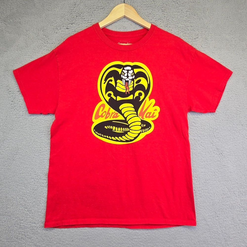 Original Cobra Kai Shirt Mens L‎ Red Short Sleeve Graphic Tee Snake Karate Kid